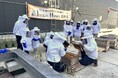 病院の屋上養蜂場を見学!搾りたてハチミツでハニーナッツ作り