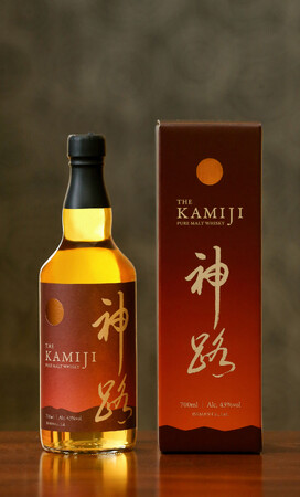<ピュアモルトウイスキー 神路(KAMIJI)> <ピュアモルトウイスキー 神路(KAMIJI)>