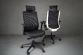 ゲーミングチェア「AIMchair」を実店舗初出品。b8taで座り心地を体験可能