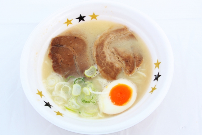 名古屋コーチンと北海道ホタテの極上鶏白湯