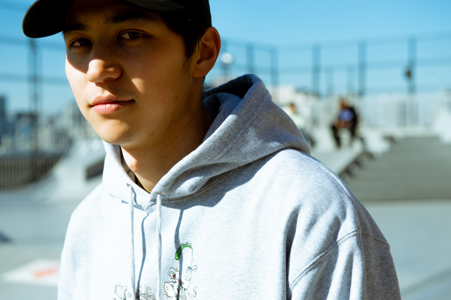 スケボー は迷惑行為 人気youtuber Shimon がコロナ禍で注目されるスケートボードの魅力と可能性を書籍化 ぴあ株式会社のプレスリリース