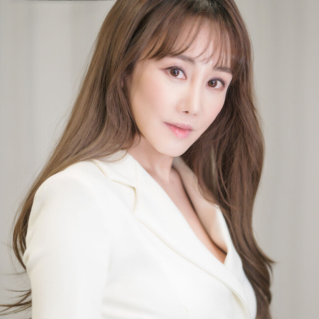 (C)EMK Entertainment (C)EMK Entertainment