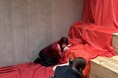 【取材風景をちょい見せ】アイナ・ジ・エンドの世界観にくぎ付け!「月刊スカパー!」2024年12月号が11月25日(月)に発売!