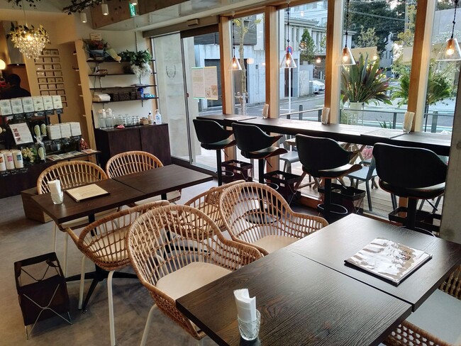 開放的なテラス席も人気のFUSHA tea lounge