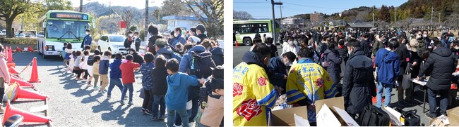 (左)バスと綱引き(小学生以下対象)(右)会場の様子 (左)バスと綱引き(小学生以下対象)(右)会場の様子