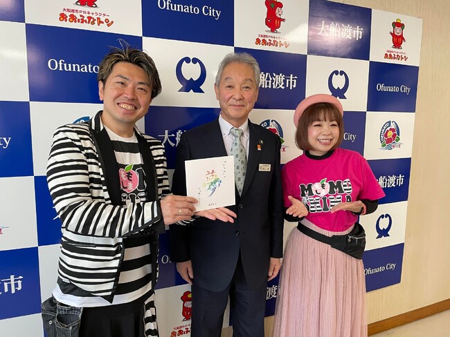 日本一周全国ツアー中のシンガーソングライター濱守栄子未来アーティスト