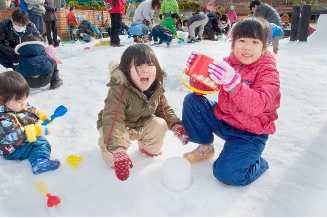 雪あそび広場