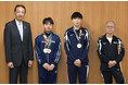 障害者スポーツ全国大会で優勝した高槻市在住の3選手が高槻市長に結果報告