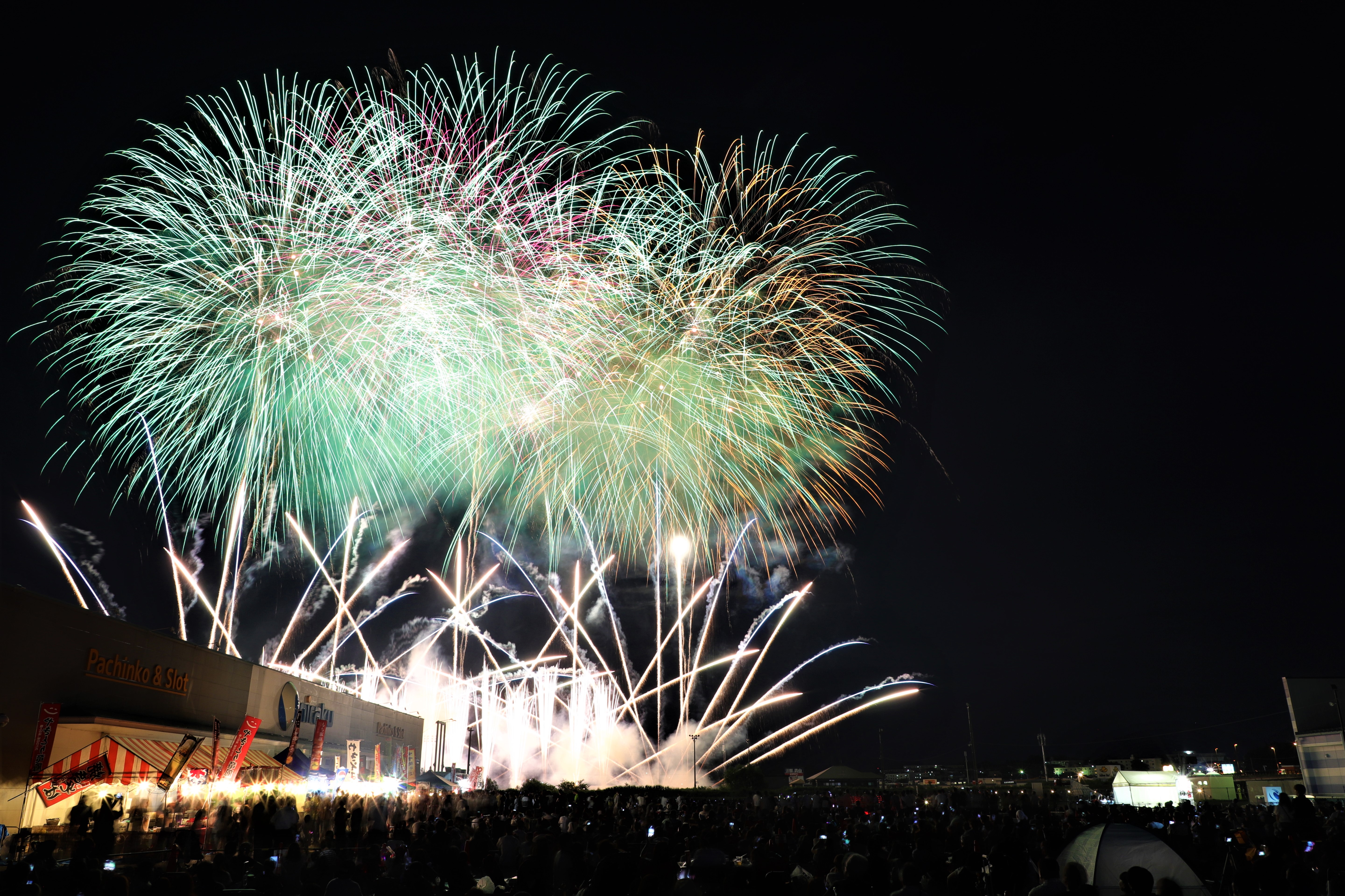 第40回 釈迦堂川須賀川花火大会 ハッピータイム夏祭りinニラク須賀川 ニラク 株式会社ニラクのプレスリリース