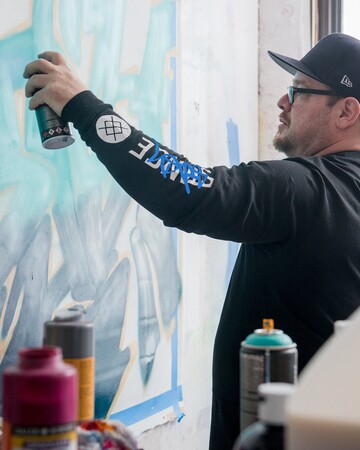 American graffiti artist STASH aka Josh Franklin (C) Giovanni Reda