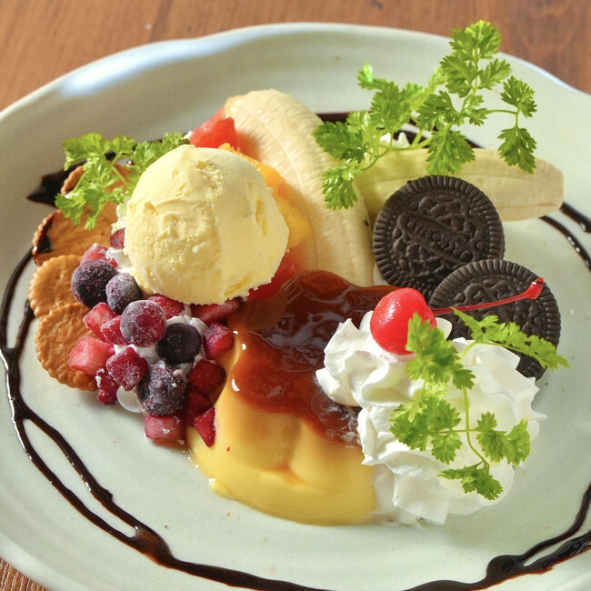 ・プリンのレトロプレート：￥968(税込)