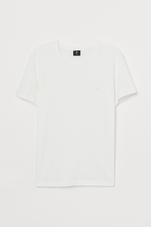 Tシャツ¥1,799