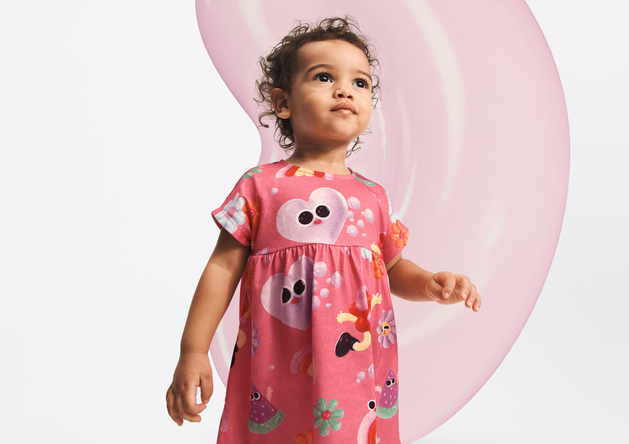 H&Mキッズから、3DイラストレーターのEva Cremersとのコラボレーションによる、クリエイティブな最新春夏コレクションを発売｜H&Mの