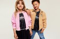 H&Mキッズから、 Reebokの時代を超えて愛されているアイコニックなスポーツウェアを現代風にアップデートさせたコラボレーション・コレクションを発表