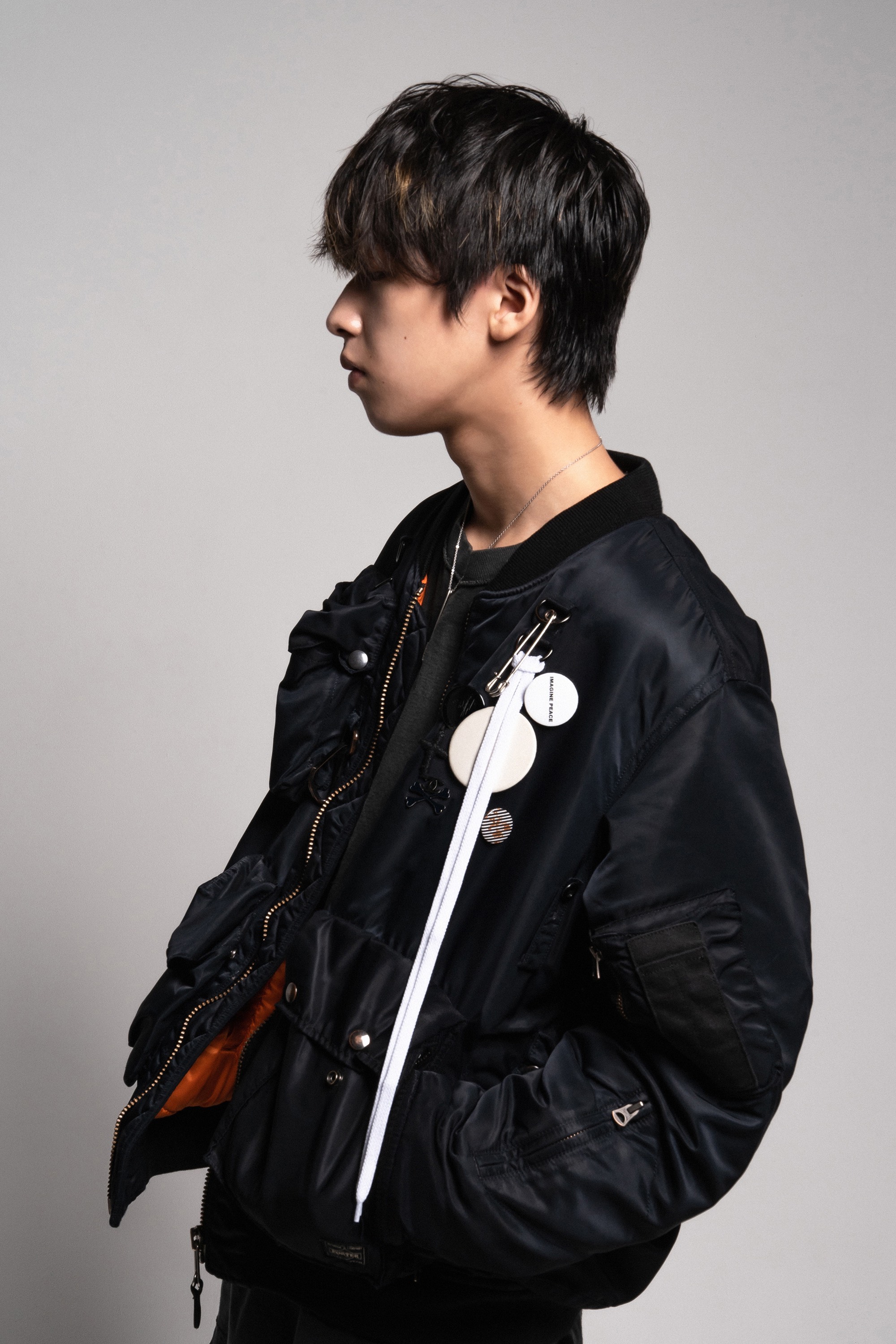 R B Hiphopシーン最注目のヒップホップユニットbleecker Chromeから 天性の歌声を持つ19歳のシンガー藤田織也がソロデビュー 1st Single All Mine をリリース 株式会社starbaseのプレスリリース