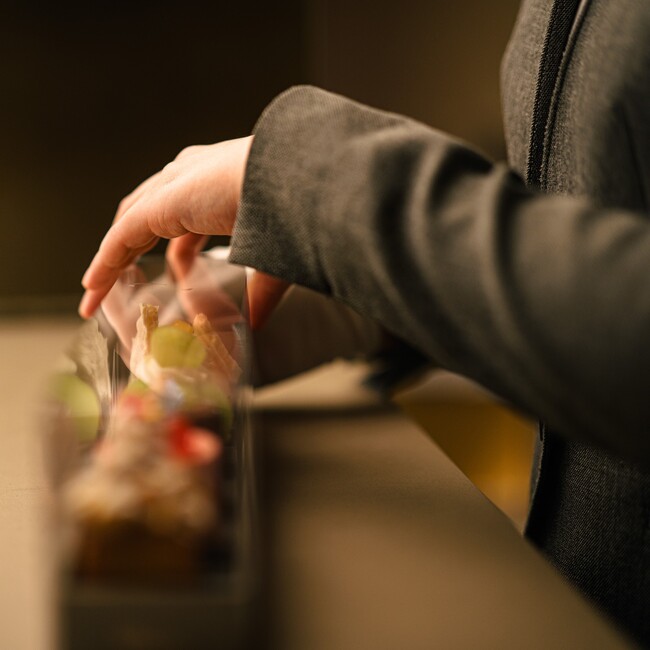 働く人とミニャルディーズ展 働く人とミニャルディーズ展