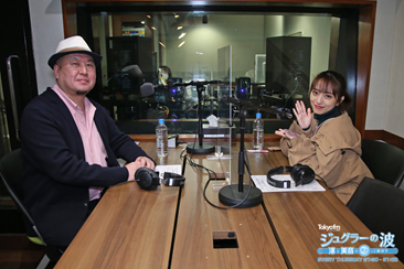 右：向井地美音さん　左：石川栄さん