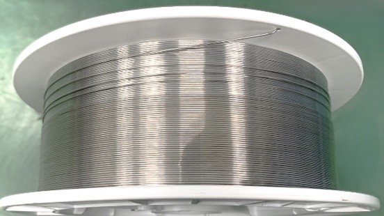 伸線後の金属3Dプリンター用KUMADAI耐熱マグネシウム合金ワイヤー (C)東邦金属