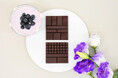 Minimalより2種のミルクチョコレートが1枚で楽しめる特別な実験的板チョコレートが登場。「EXPERIMENTAL #16」10月1日発売。