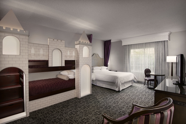 カリフォルニア Disneyland 認定 グッドネイバーホテル アナハイム マジェスティック ガーデンホテル をリブランドオープン プレミアホテル グループ Premier Hotel Groupのプレスリリース