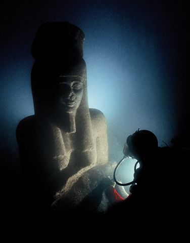 海のエジプト展 海底からよみがえる古代都市アレクサンドリアの至宝 パシフィコ横浜にて6月27日より開催 エジプト大使館 エジプト学 観光局のプレスリリース