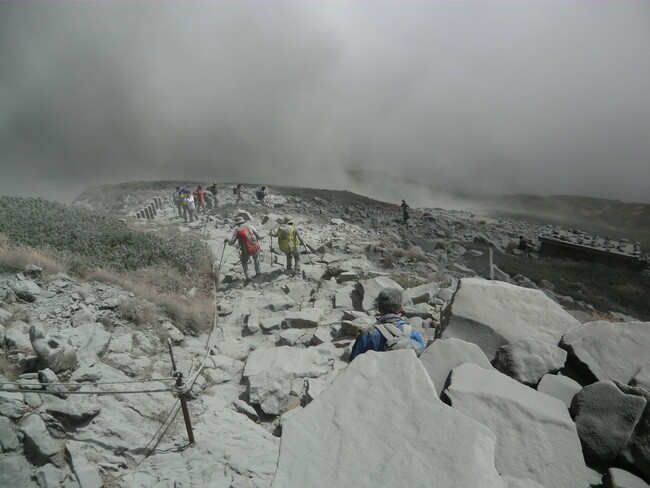 onetotaniさんの記録（娘と共に：14　御嶽で初の3000m越え【噴火の恐怖に遭遇：降り注ぐ火山灰の中を下山】）より