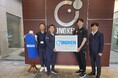 【小野建株式会社】ライジングゼファーフクオカの會田圭佑選手が当社福岡支店に来社