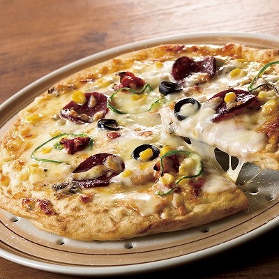 銀座ライオン LIONミックスピザ　もっちりとした 生地が楽しめる 人気メニュー