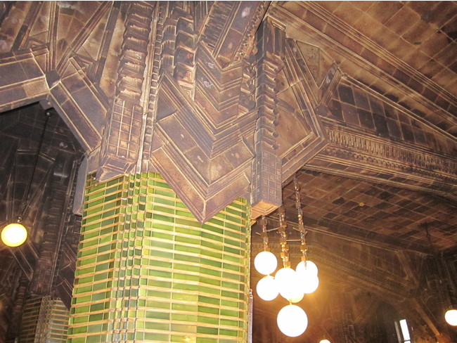 大麦を表現した柱 大麦を表現した柱