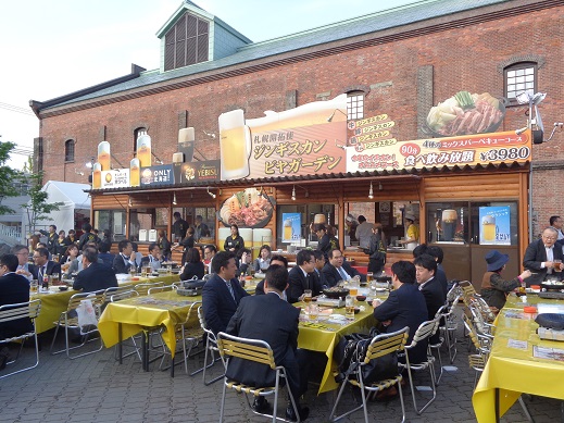 ビヤガーデン会場風景