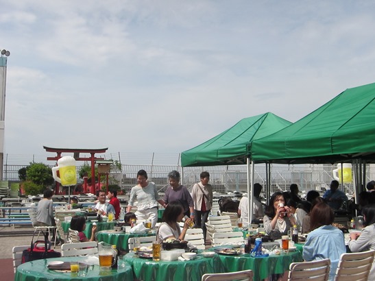 川口の夏の風物詩ビヤガーデン サッポロビール 川口ビール園 今年もゴールデンウィーク目前にオープン 月曜は全員 火曜は女性限定で飲み放題付食べ放題が300円off サッポロホールディングス のプレスリリース