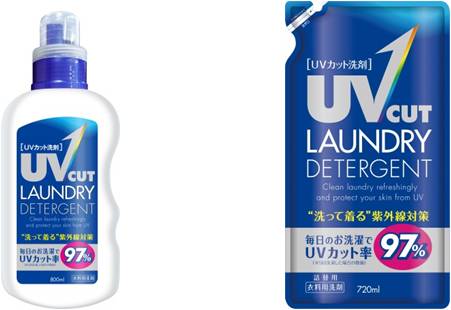 左よりUV CUT LAUNDRY DETERGENT本体、詰替