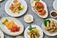 「旨だし香る ざくざくクリスピー粉」が新登場。スパイス香るざくざくした食感の衣になるブレッダー粉で、SPICE KINGDOMの大人気商品「スパイス醤油」との相性も抜群。8/27(木)発売
