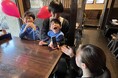 思い出を「ごま手羽」に!「万博を応援するんだっ手羽」企画を実施!パビリオンを巡った数、最大188本の「ごま手羽」が無料!兵庫・大阪の和食レストラン「ごちそう村」が4月13日(日)より提供