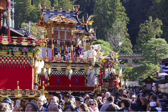 秋の高山祭（八幡祭）