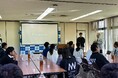 忍野村役場で特産品の試食会を開催