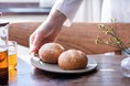 驚きの満足感、Pan&の低糖質パン。健康管理アプリ「カロミル」専属管理栄養士協力の糖質に関する正しい基礎知識で、健康的な生活をサポート。