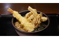 【BS日テレ】「ドランク塚地のふらっと立ち食いそば」千葉・流山市で見つけた親子ほど離れた名コンビが作る愛情たっぷりの一杯 ドランク塚地「オレが何人入るんだ?!」 番組史上一番広い店!