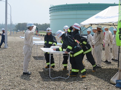 福井国家石油備蓄基地自衛消防隊による初期防御活動開始