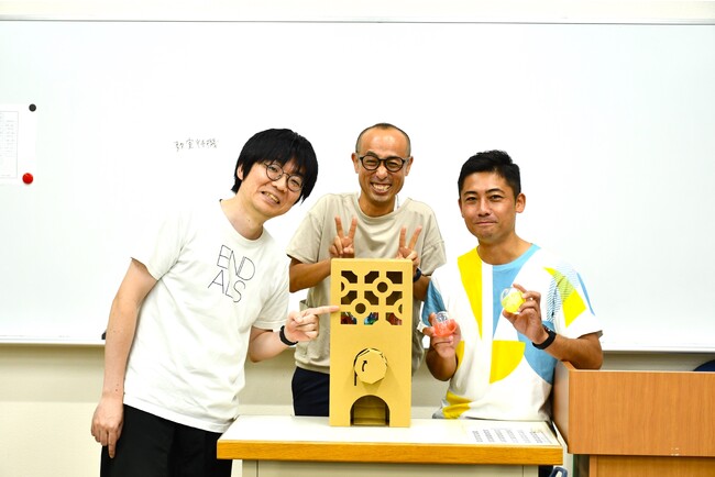 左から共同パートナーの吉富亮介氏(NEWSEAM)、小林信彦氏(いばふく)、中浜崇之(Salud) 左から共同パートナーの吉富亮介氏(NEWSEAM)、小林信彦氏(いばふく)、中浜崇之(Salud)