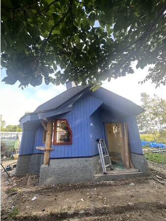 建設途中の「ノンノの小屋」