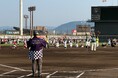 香川オリーブガイナーズ、ギネス世界記録™を達成。総勢624名の子供から大人までの方が「同時に始球式でボールを投げた最多人数」に挑戦