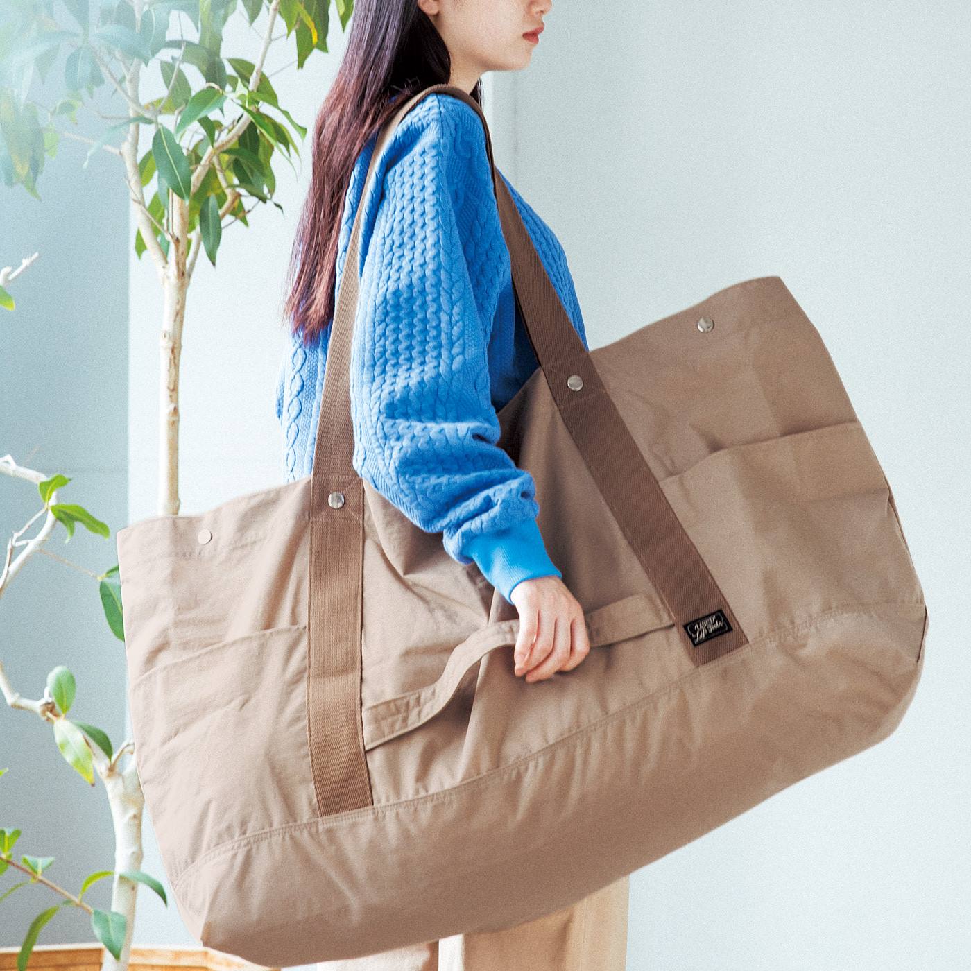 長い荷物も持ち運びok 機能的で見た目もスマートな たたむと小さくなる撥水加工の細長ビッグナイロントートバッグ がフェリシモ Usedo ユーズド から登場 株式会社フェリシモのプレスリリース 長い荷物も持ち運びok 機能的で見た目もスマートな たたむと小さくなる撥水加工の細長ビッグナイロントートバッグ がフェリシモ Usedo ユーズド から登場 株式会社フェリシモのプレスリリース