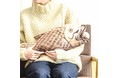 抱っこしながら一年を振り返る「ふかふかあたたか　魚板クッション」が「フェリシモおてらぶ」から登場