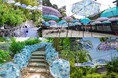 フェリシモ「紫陽花の傘」を使ったアンブレラスカイなど、梅雨の時期のお出かけが楽しくなるフォトジェニックな展示が全国4か所で開催中