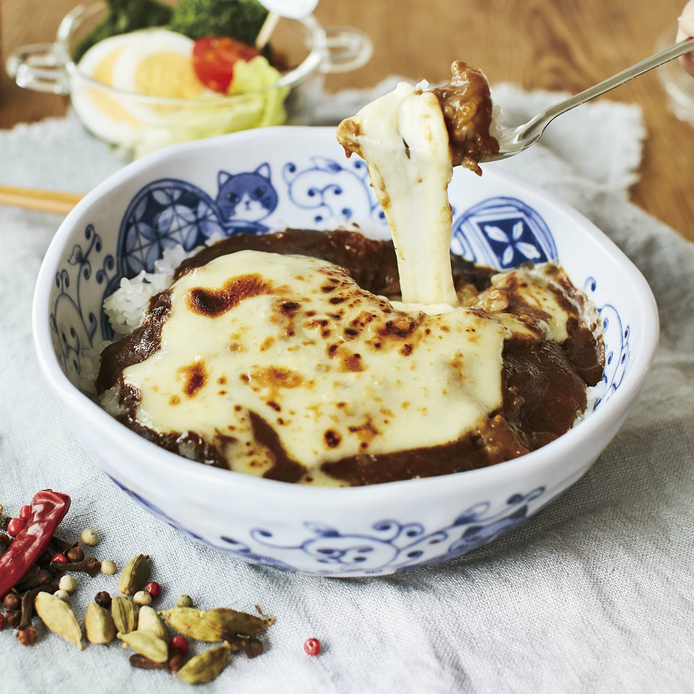 名物駅弁 有田焼カレー と フェリシモ猫部 がコラボレーション 猫部オリジナル有田焼の器が誕生 株式会社フェリシモのプレスリリース