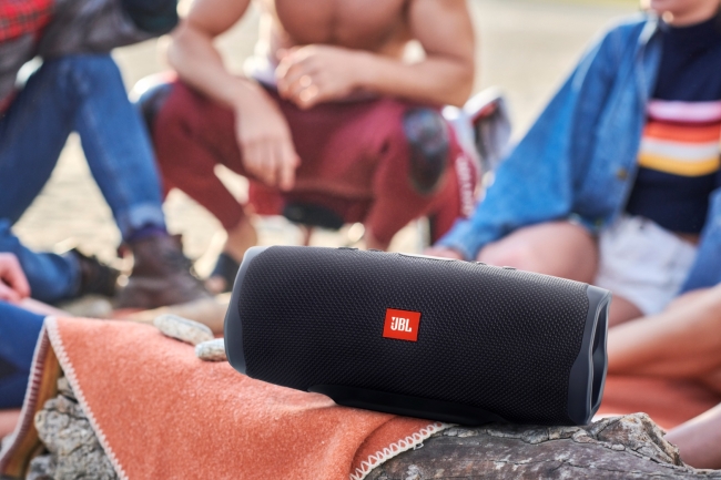 返品不可】 JBL CHARGE4 Bluetoothスピーカー ティール