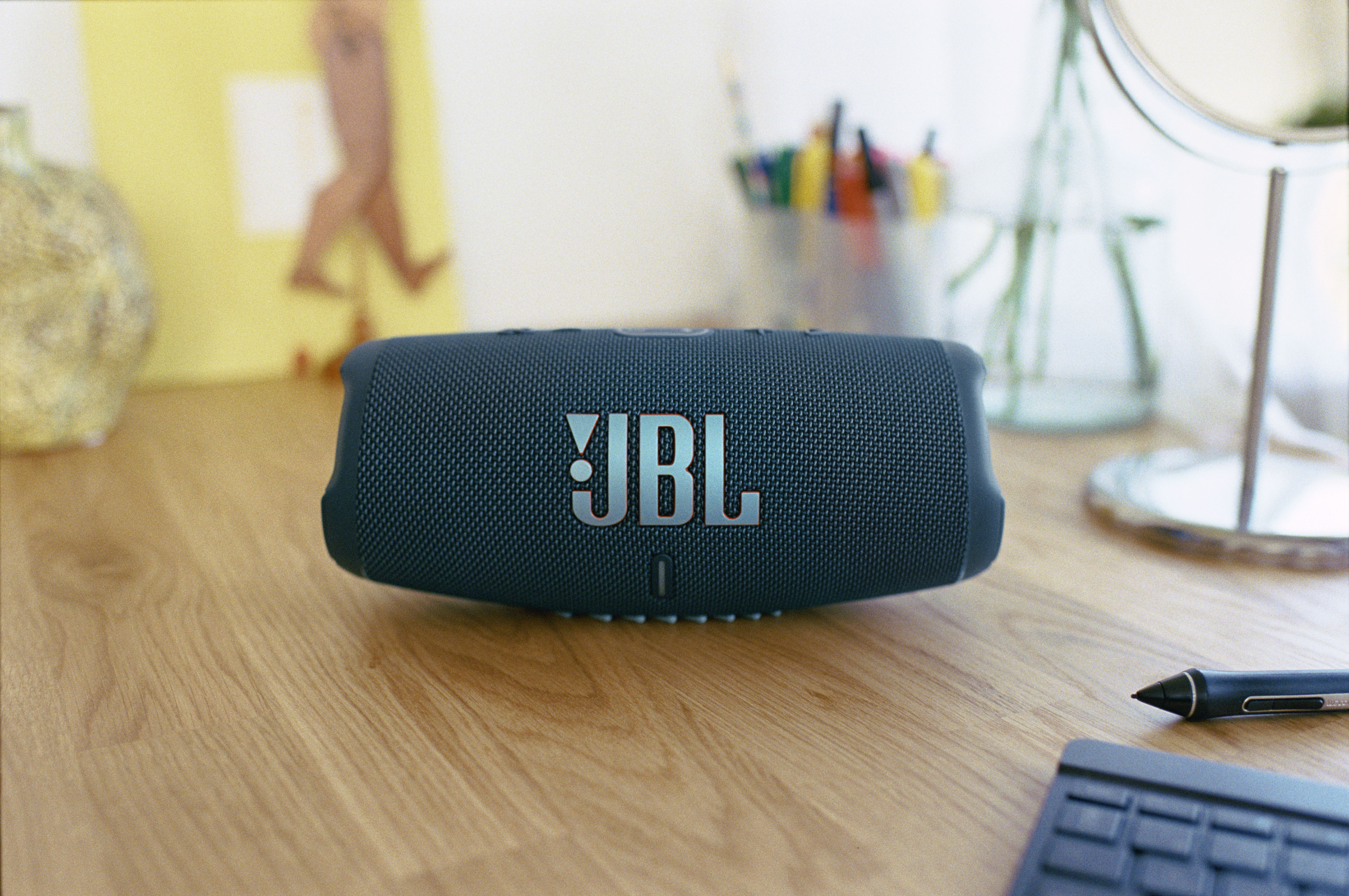 JBL CHARGE 5 ブラック