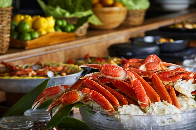 山盛りのずわい蟹と地中海料理を愉しむディナーブッフェクラブ