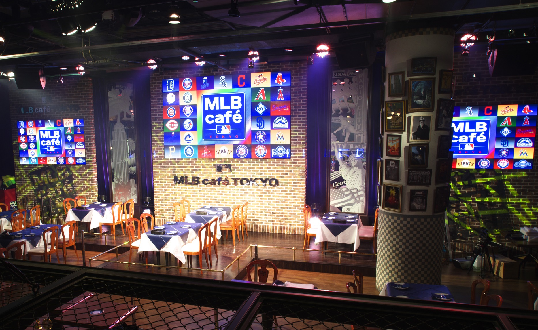 国内最大級の巨大マルチビジョンでド迫力のmlb観戦 Mlb Cafe Tokyo東京ドームシティ 店 3月23日オープン 株式会社サンライズジャパンのプレスリリース